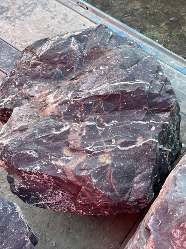 Камни для ландшафтного дизайна красно-фиолетовые 10-60 килограмм купить в Котельниках