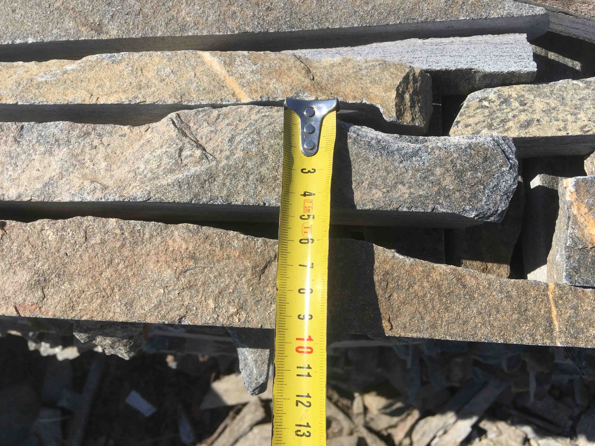 Горбушка златолит мультиколор для облицовки купить в Котельниках