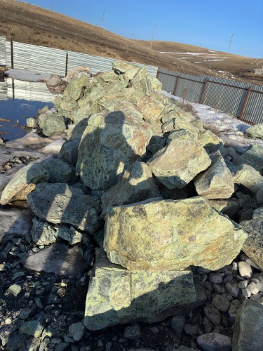 Камни для ландшафтного дизайна зелёные 10-60 килограмм купить в Котельниках