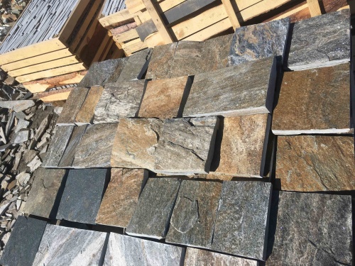 Плитка пилёная златолит Уральский для цоколя, отмостки купить в Котельниках