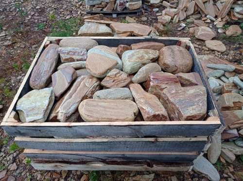 Златолит жёлтый, жёлто-зелёный глыбки и валуны для ланшафтного дизайна купить в Котельниках