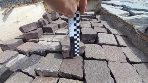 Брусчатка колотая красная